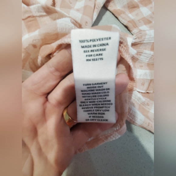 NWOT NANETTE LEPORE Superbe chemisier neuf à carreaux semi-transparent - Picture 5 of 7